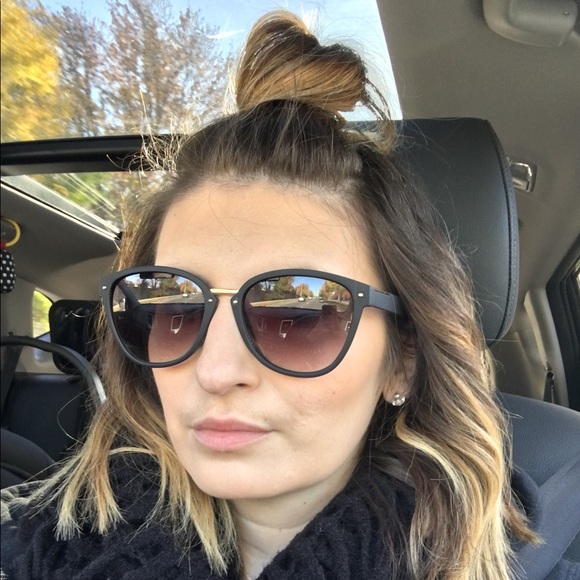 Meet your Posher, Kaitlyn - Picture 1 of 1